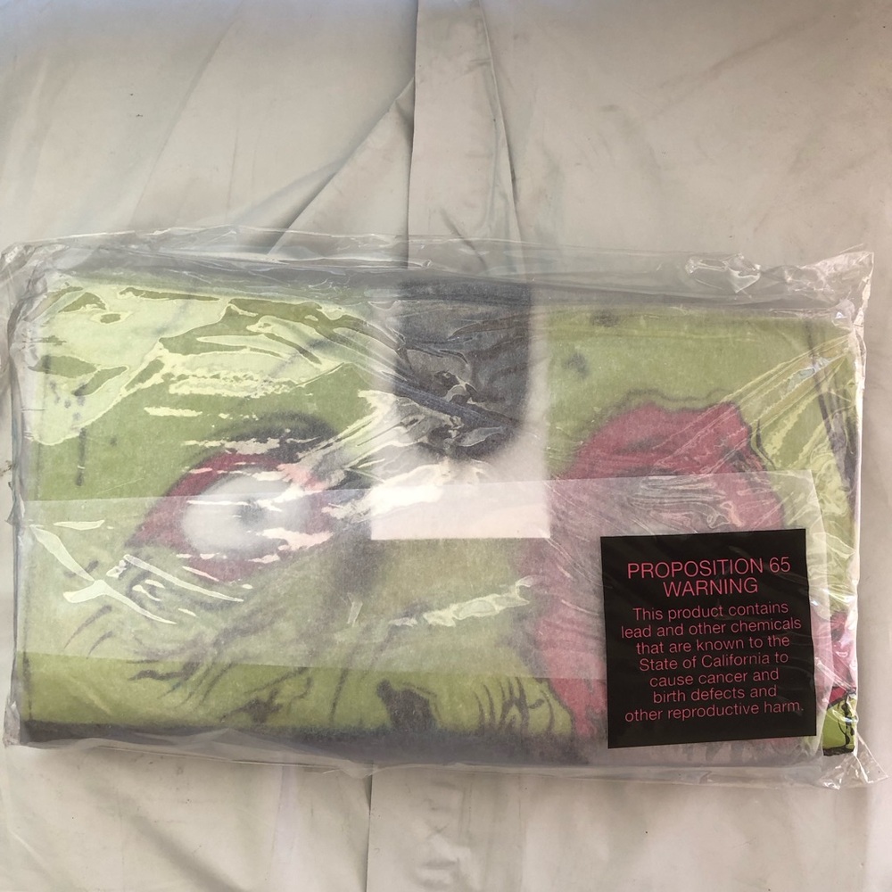Iron Fist Green Zombie Stomper Wallet - Picture 12 of 12